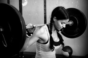 girls lift heavy